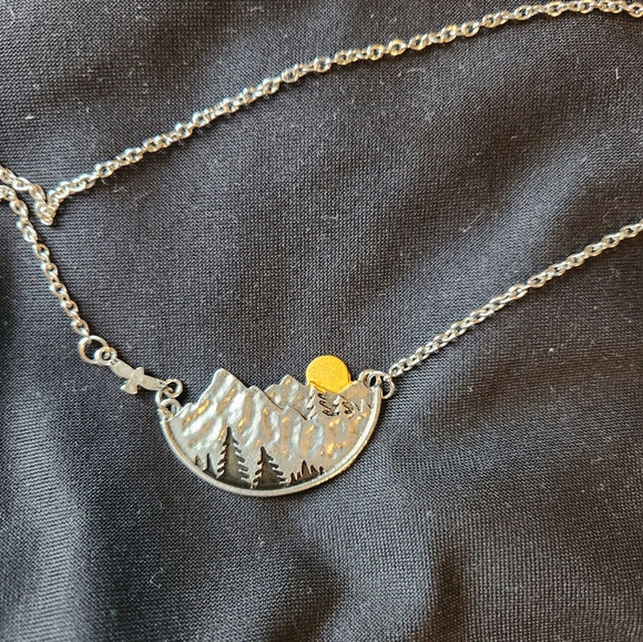 Free People necklace - Picture 5 of 6